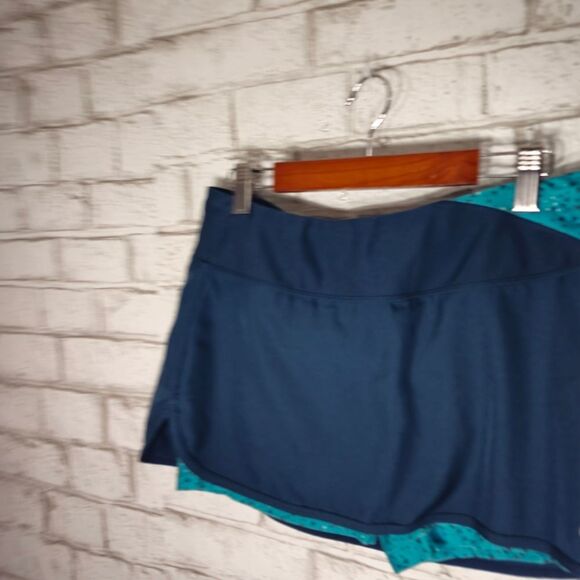 NIKE athletic skirt - Picture 6 of 15